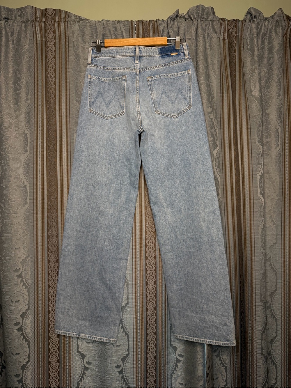 MOTHER The Dodger Button Hover Cuff Jeans in I Could Care Less - Picture 7 of 9